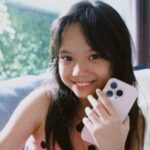 Gempi Mendapat Hadiah Ponsel