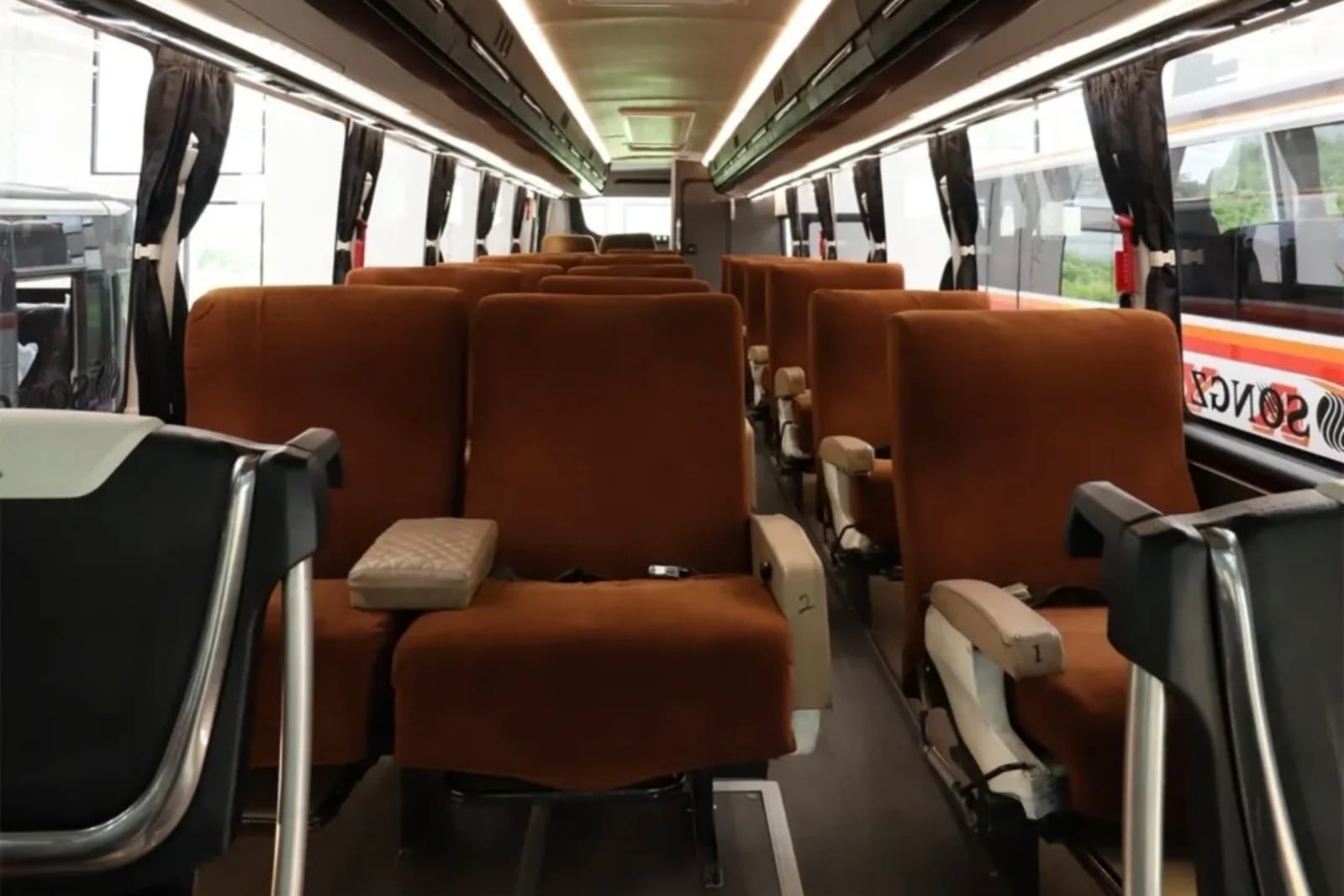 PO Raya pertahankan fasilitas kursi pesawat