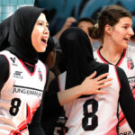 Megawati Hangestri tampil gemilang dengan 37 poin meski Red Sparks harus puas sebagai runner-up Liga Voli Korea 2024/2025. Tangis Megawati pecah usai kekalahan dramatis dari Pink Spiders