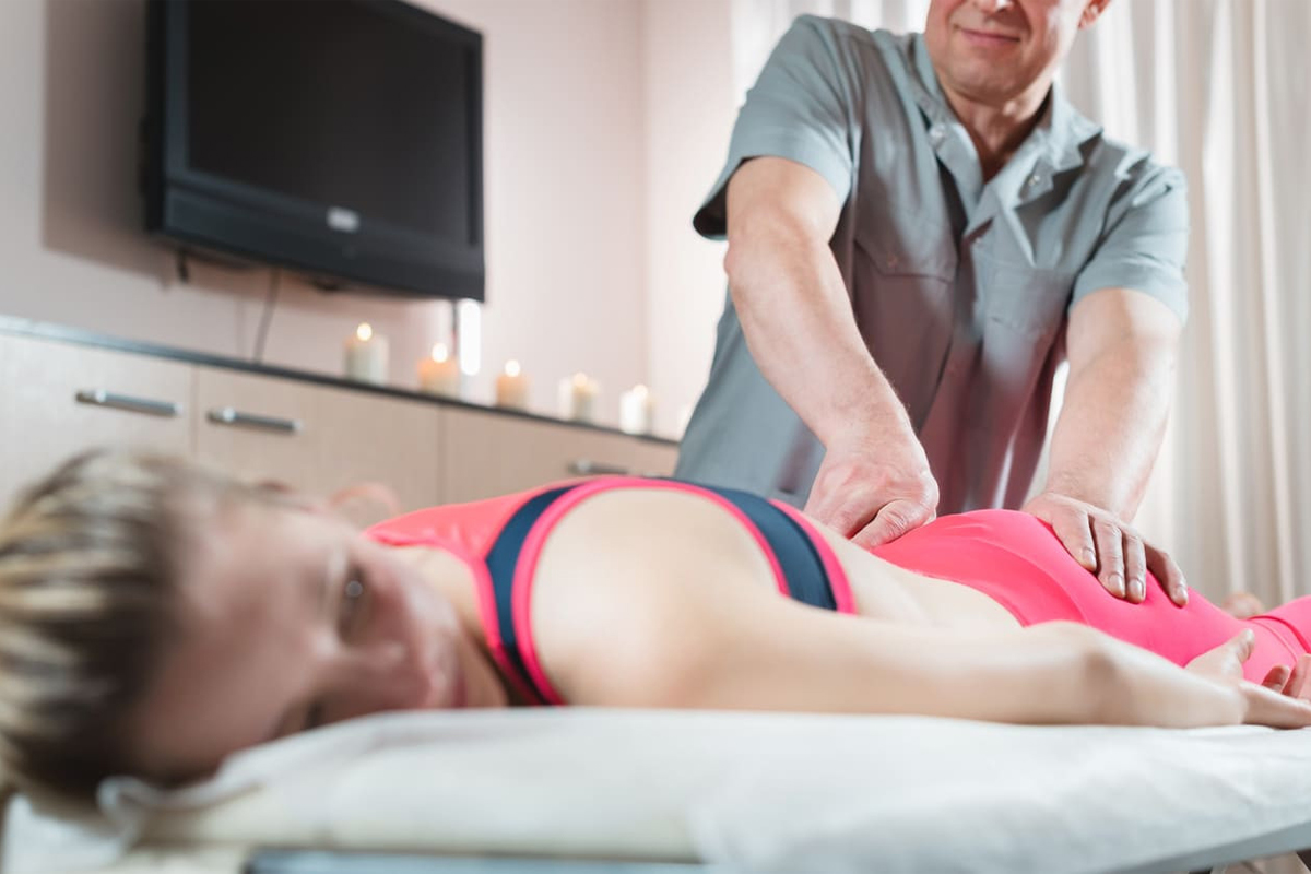 Cara Tidur Nyaman Saat Mengalami Sakit pada Tulang Ekor