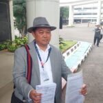 Koordinator Masyarakat Anti-korupsi (MAKI), Boyamin Saiman, melaporkan dugaan korupsi terkait penerbitan Surat Hak Guna Bangunan (SHGB) untuk pembangunan pagar laut di perairan Tangerang, Banten