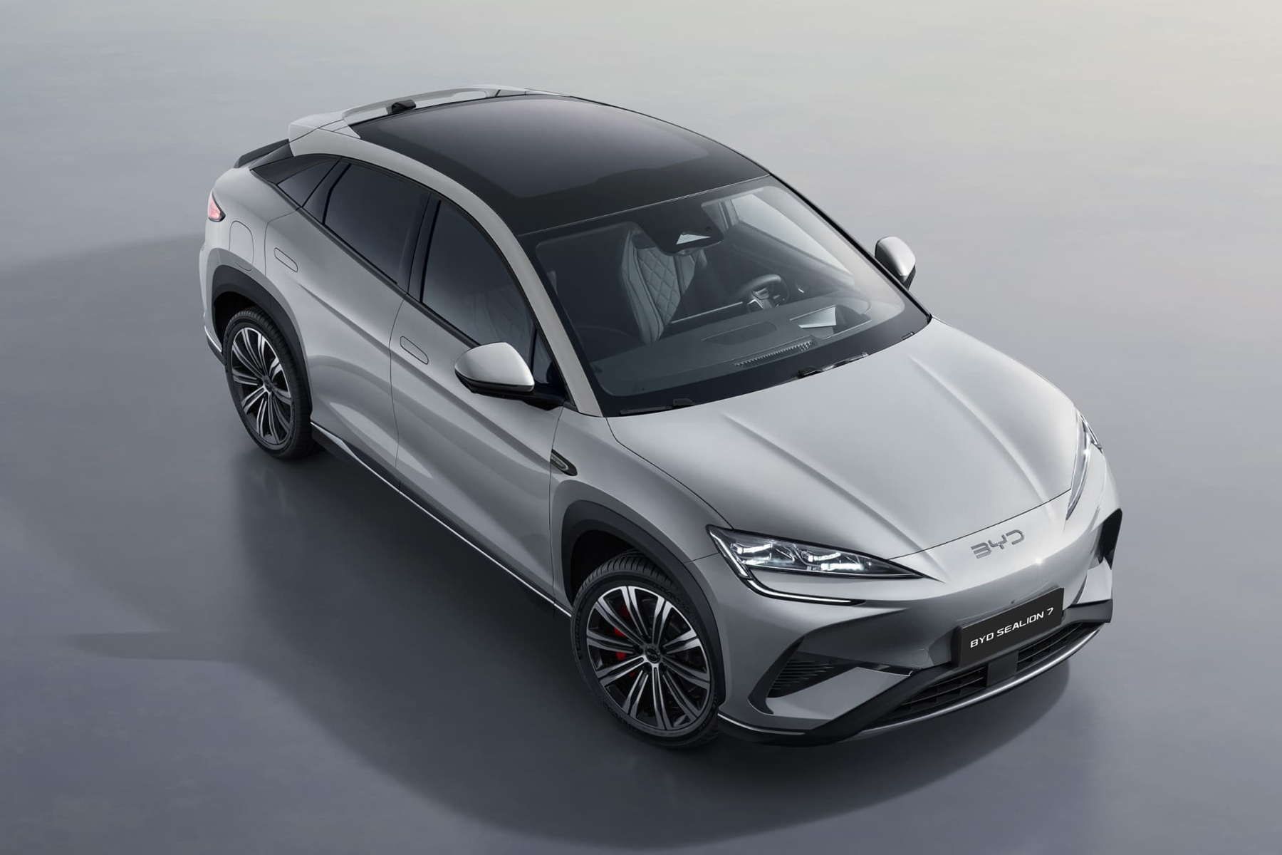 SUV Listrik Ini Bisa Tempuh 567 Km Sekali Cas! BYD Sealion 7 Tantang Tesla Model Y