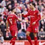 Liverpool sukses mengalahkan Southampton 3-1 dalam laga Liga Premier Inggris 2024/25. Mohamed Salah mencetak dua gol penalti, sementara Darwin Nunez menyumbang satu gol.