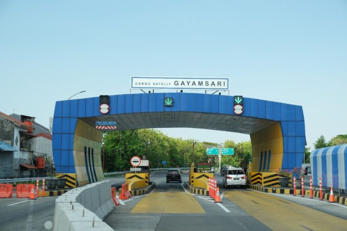 Jasa Marga bersiap menghadapi arus mudik Lebaran 2025 di Tol Trans Jawa dengan rekayasa lalu lintas, layanan tambahan, dan diskon tarif tol.