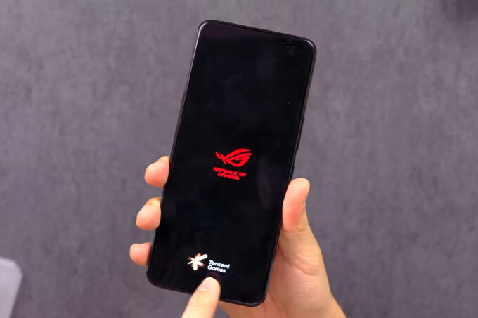 ASUS ROG Phone 6