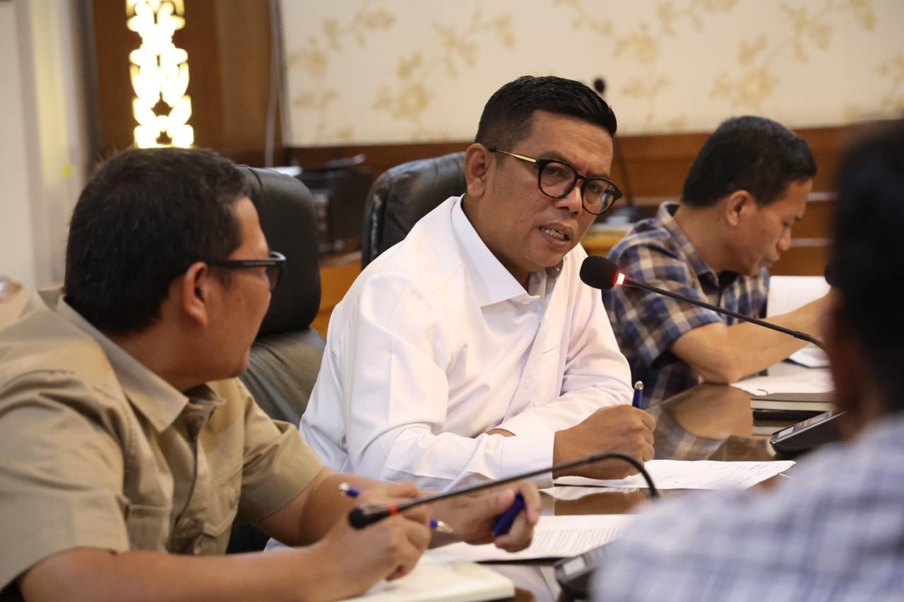 Program pemutihan pajak kendaraan di Banten mulai 10 April 2025, membantu wajib pajak melunasi tunggakan tanpa denda dan memperbaiki data kendaraan.