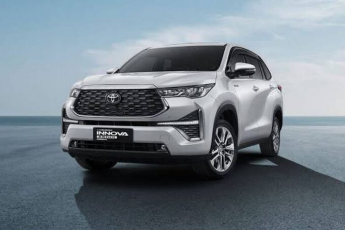 Foto ilustrasi mobil Hybrid