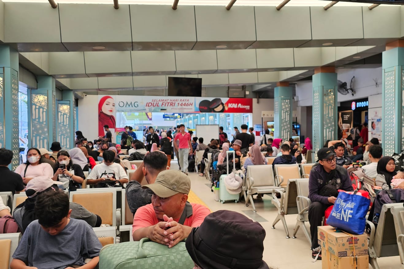 Situasi terkini Stasiun Pasar Senen Jakarta