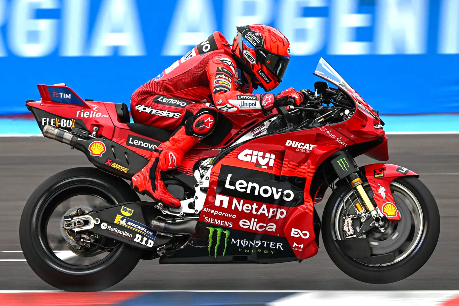 Marc Marquez Kuasai MotoGP Argentina 2025, Kalahkan Alex Marquez dalam Balapan Sengit