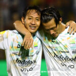 Persib Bandung Kokoh di Puncak Klasemen Liga 1, Jauhi Dewa United