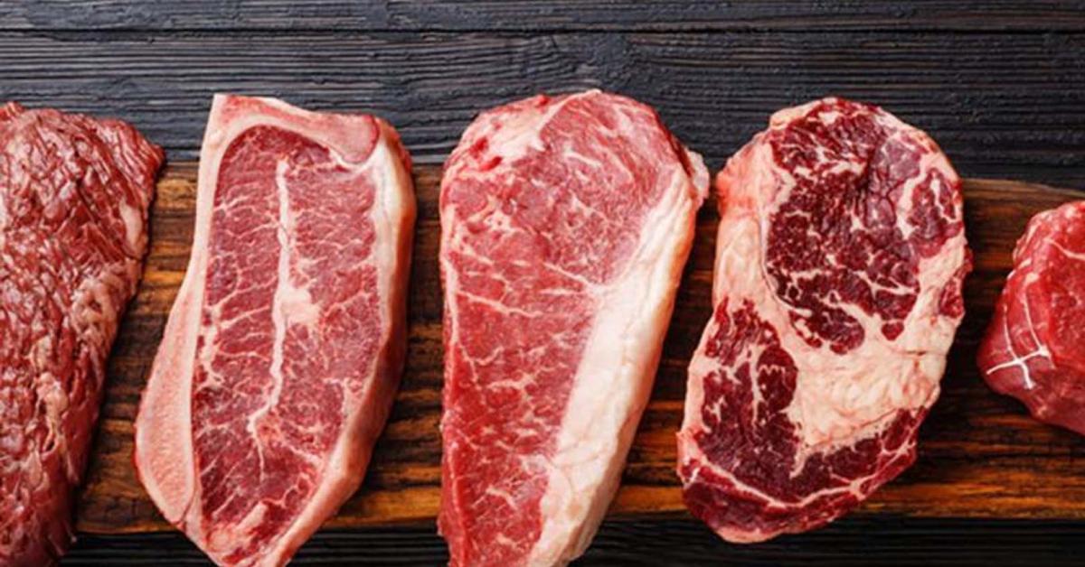 Harga Sembako Menjelang Lebaran 2025 Naik, Daging Sapi Tembus Rp140 Ribu per Kilo