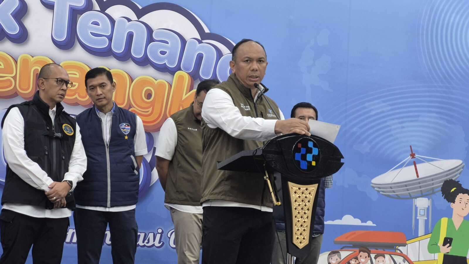 Kementerian Komunikasi dan Digital (Kemkomdigi) ungkap modus penipuan fake base transceiver station (BTS) yang dilakukan oleh Warga Negara Asing (WNA) asal China. - Ayu Novita -