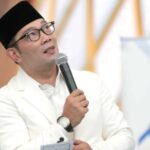Pengacara Ridwan Kamil bantah pernah beri bantuan uang ke Lisa Mariana, meski sebelumnya sempat menyebut bantuan itu sebagai bentuk empati.