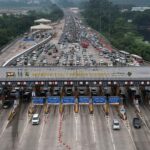 Polri siap terapkan sistem one way nasional hari ini untuk mengurai arus balik Lebaran 2025. Pantau terus info lalu lintas agar perjalanan tetap aman