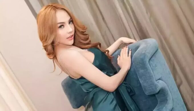 Roy Suryo menegaskan video syur berdurasi 4 menit 28 detik yang diduga mirip Lisa Mariana bukan hasil manipulasi AI, dan siap diuji forensik