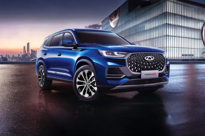 Chery Tiggo 8 CSH hadir sebagai SUV hybrid 7-penumpang dengan teknologi canggih, efisiensi tinggi, dan harga kompetitif di kelasnya