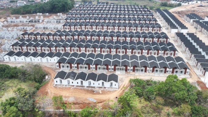 Menghadapi beban cicilan rumah? Simak cara take over KPR sebagai solusi legal dan aman untuk meringankan kredit pemilikan rumah Anda, lengkap dengan jenis, syarat, dan biayanya