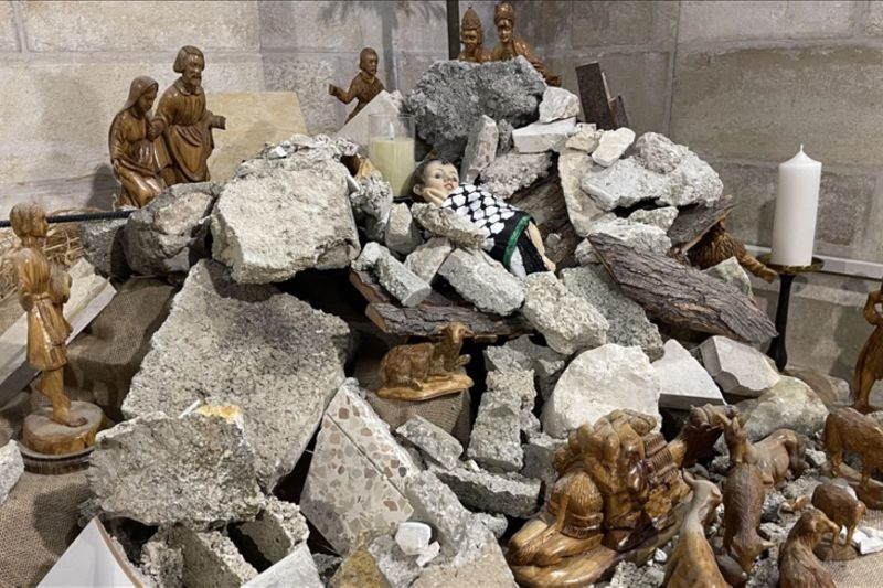 Hari Raya Paskah di Palestina berlangsung khidmat meski dibayangi agresi Israel dan pembatasan akses ke situs suci di Yerusalem