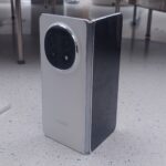 Oppo Find N5 hadir di layar film jumbo bioskop dengan desain ultra-tipis dan fitur AI canggih, jadi pusat perhatian pecinta teknologi