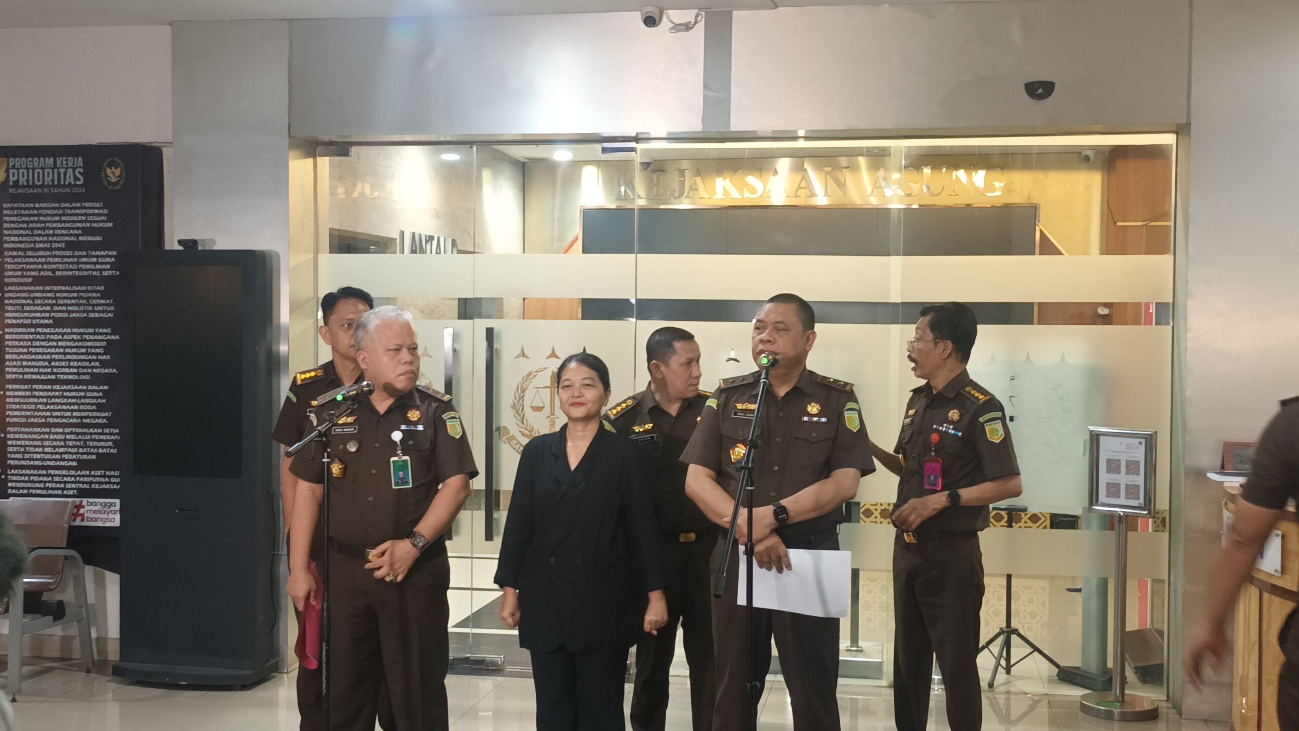 Kejagung Tetapkan 3 Tersangka Perintangan Penyidikan Perkara di PN Jakarta Pusat (Fajar Ilman)