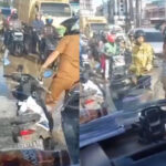 Diduga Kesal Kena Cipratan Air, ASN dan Pengendara Motor Duel di Jalan