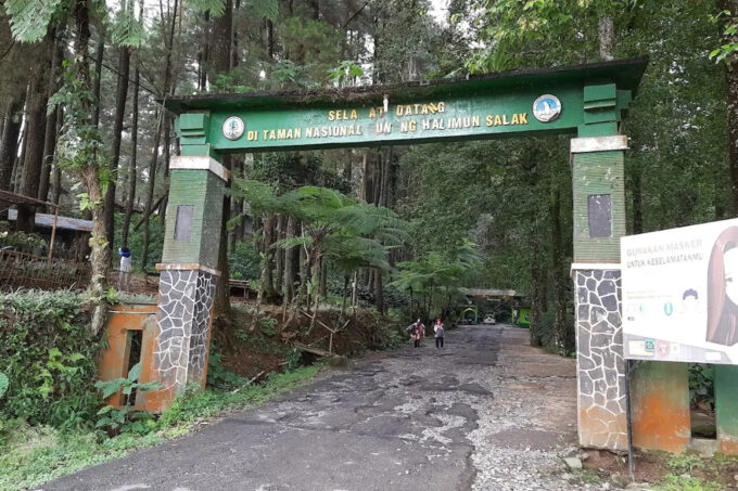 Heboh Karcis TNGHS Bogor, Harga Tertutup Stiker Bikin Netizen Bingung