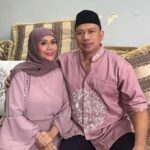 Foto artis Vicky Prasetyo