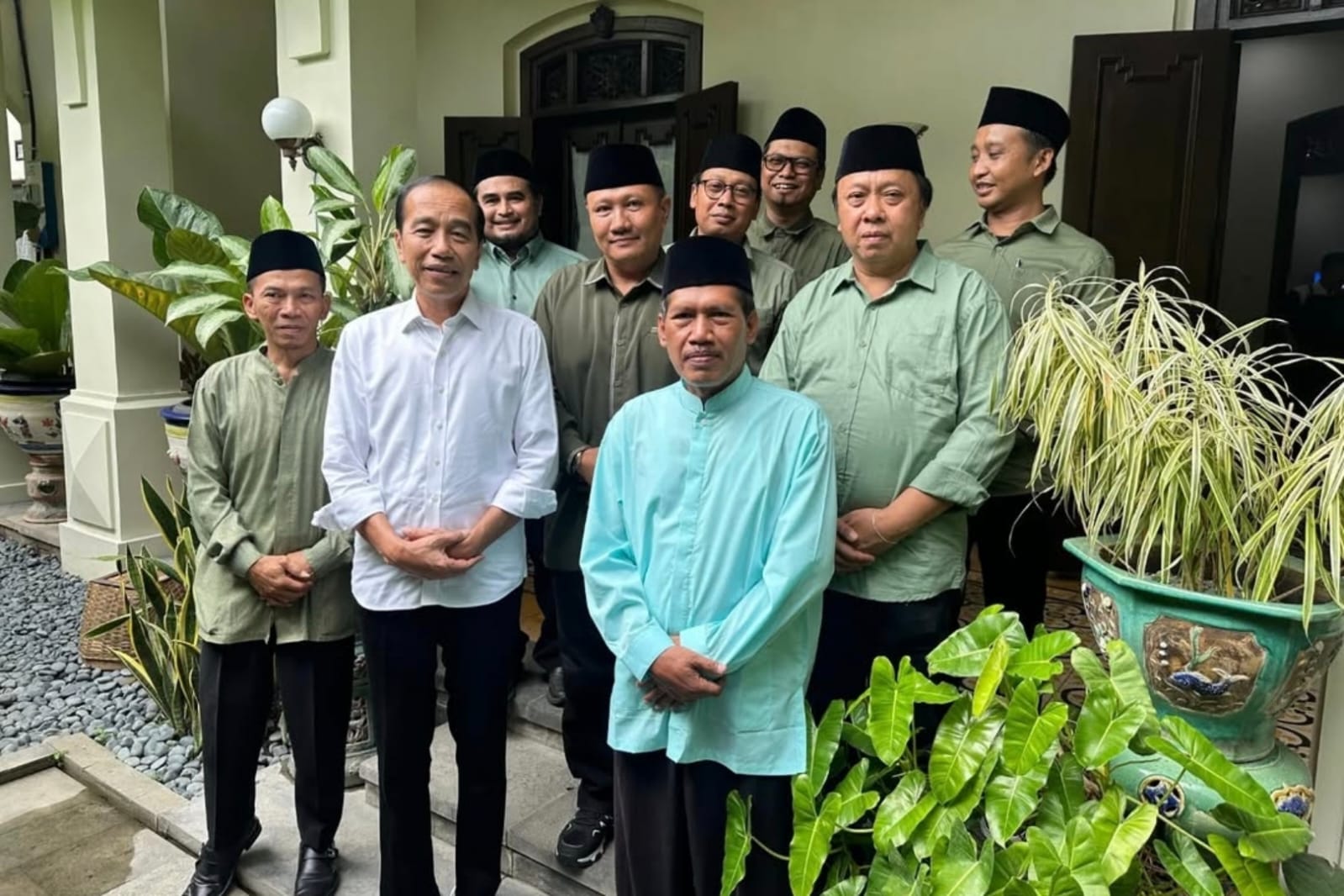 Foto kunjungan ke rumah Jokowi di Solo