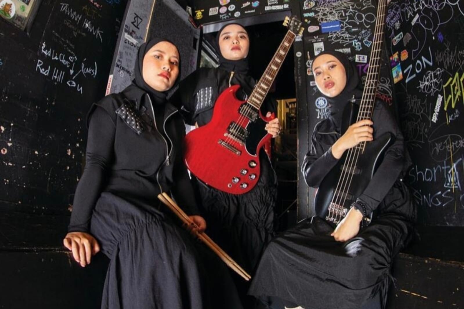 Foto grup band metal Voice of Baceprot