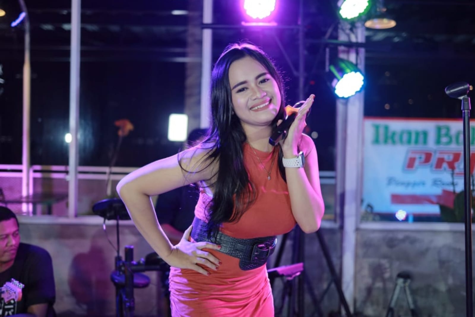 Penyanyi Pop Jawa, Yogi Anggita