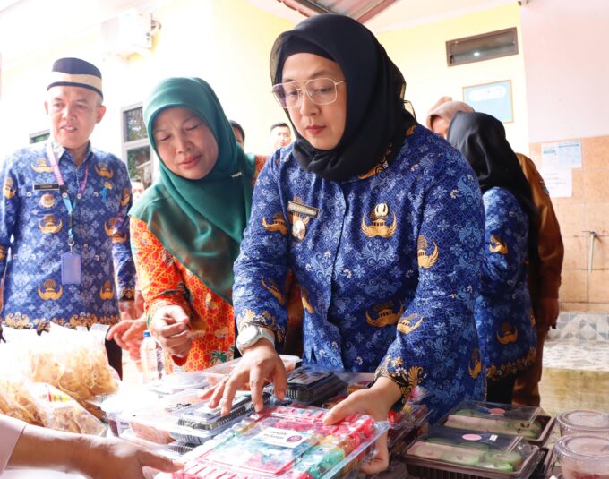 Wakil Bupati Tangerang.