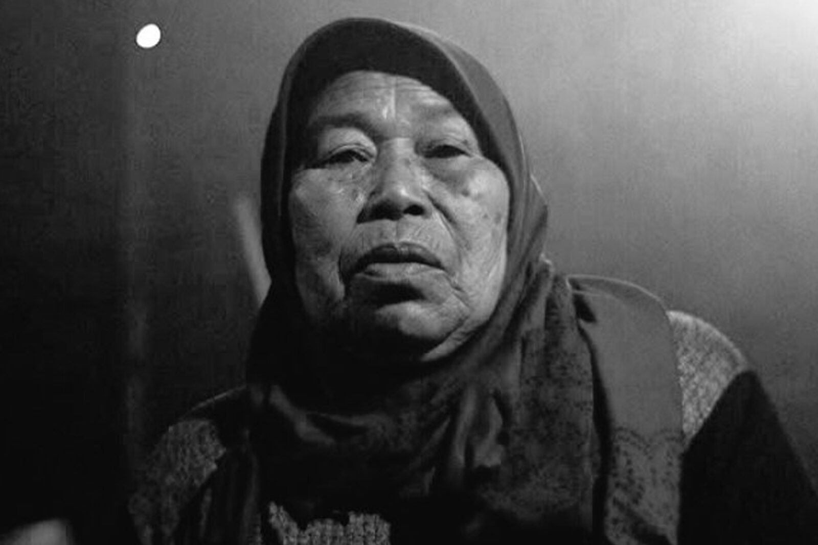 Kabar Duka! Mbok Yem Penjaga Warung Legendaris Gunung Lawu Tutup Usia