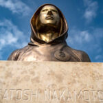 Kekayaan Satoshi Nakamoto Tembus USD 102 Miliar di Usia 50 Tahun