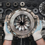 Kopling Mobil Keras? Kenali Penyebab, Dampak, dan Cara Mengatasinya