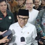 Ketua Umum DPP PKB Abdul Muhaimin Iskandar di kompleks parlemen, Jakarta, Rabu (23/4/2025). (ANTARA/Bagus Ahmad Rizaldi)