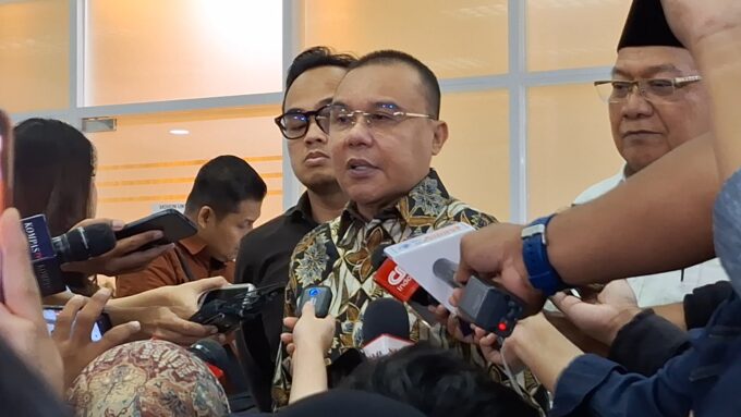 Wakil Ketua DPR RI Sufmi Dasco Ahmad mengatakan, pemerintah harus memperhatikan bahwa jangan sampai Indonesia menjadi sasaran 'tempat pembuangan' produk negara lain yang tidak bisa dipasarkan di Amerika Serikat (AS)