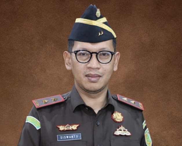 Kajati) Banten Siswanto akhirnya buka suara soal kasus dugaan korupsi pengelolaan sampah di Kota Tangerang Selatan (Tangsel)