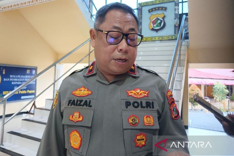 Kaops Satgas Damai Cartenz Brigjen Polisi Faizal Rahmadani. (ANTARA/Evarukdijati)