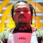 King Abdi, alumni MasterChef Indonesia, membongkar pengalaman pahitnya didepak dari bisnis kuliner bebek sego tempong milik artis. Kisah penuh pelajaran dari dunia FnB yang jarang tersorot