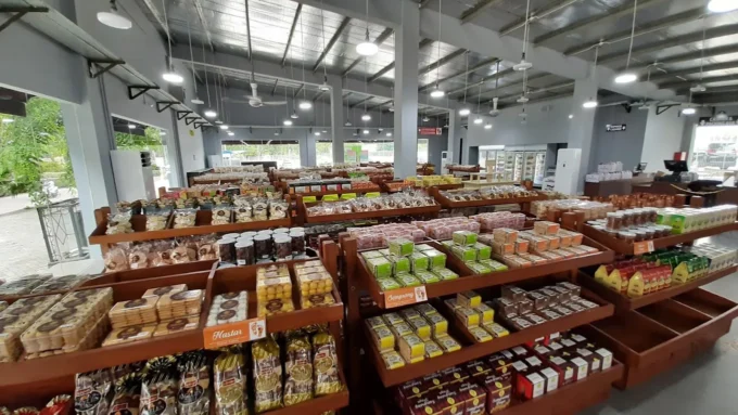 10 Oleh-Oleh Khas Daerah