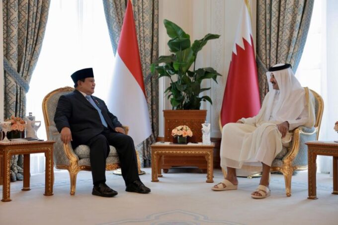 Presiden Prabowo Subianto dan Emir Qatar Sheikh Tamim melakukan pertemuan bilateral di Istana Amiri Diwan, Minggu (13/4/2025), dalam rangka mempererat hubungan bilateral melalui penandatanganan sejumlah kerja sama strategis.
