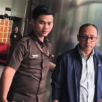 Pengacara yang juga mantan pegawai Komisi Pemberantasan Korupsi (KPK) Rasamala Aritonang tak beri komentar usai diperiksa penyidik KPK. - Ayu Novita -
