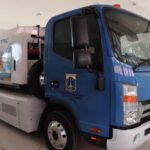 Dinas Lingkungan Hidup (DLH) DKI Jakarta mengganti truk sampah dengan mobil listrik yang ramah lingkungan