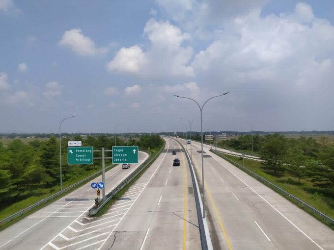 Mau Liburan Hemat? Nikmati Diskon Tarif Tol 20% dari WTR di 5 Ruas Strategis Ini!