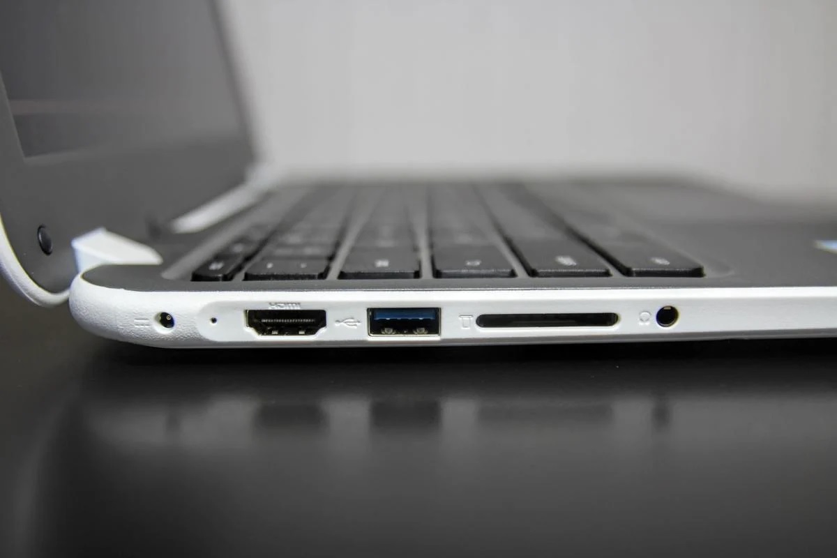 Skandal Chromebook Rp9,9 Triliun: Jejak Permainan Proyek Digitalisasi Pendidikan Era Nadiem