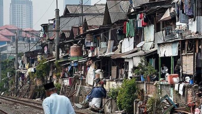 Garis Kemiskinan Rp20 Ribu Sehari Dinilai Tak Masuk Akal, BPS Dikritik Publik dan Ekonom