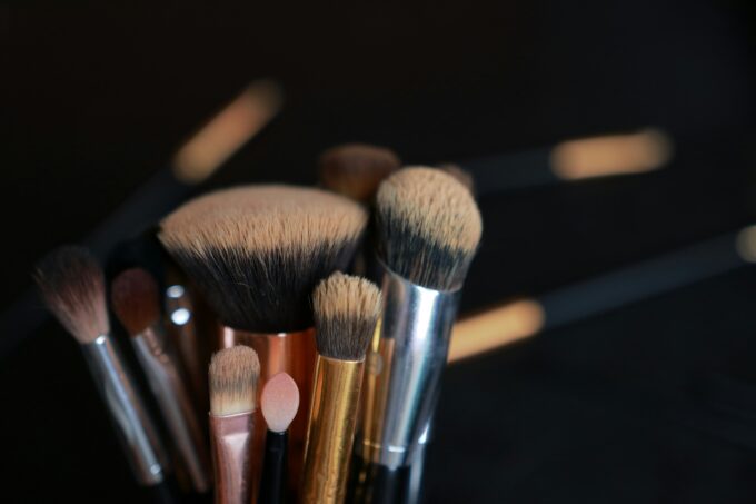 Membersihkan Brush Makeup