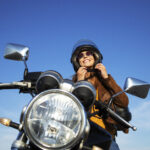 Tips Rambut Tidak Bau Setelah Pakai Helm