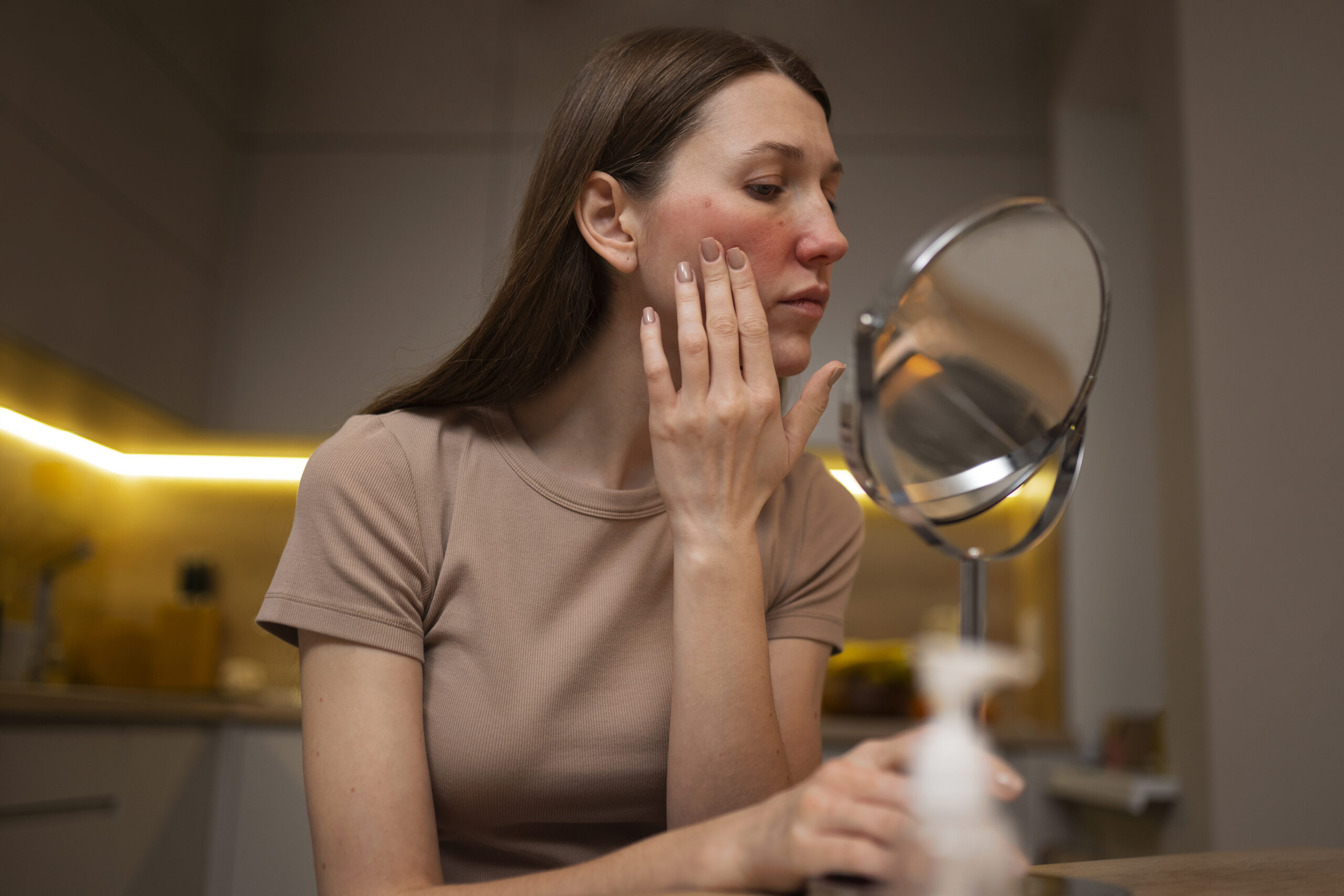 Dampak buruk sering ganti skincare