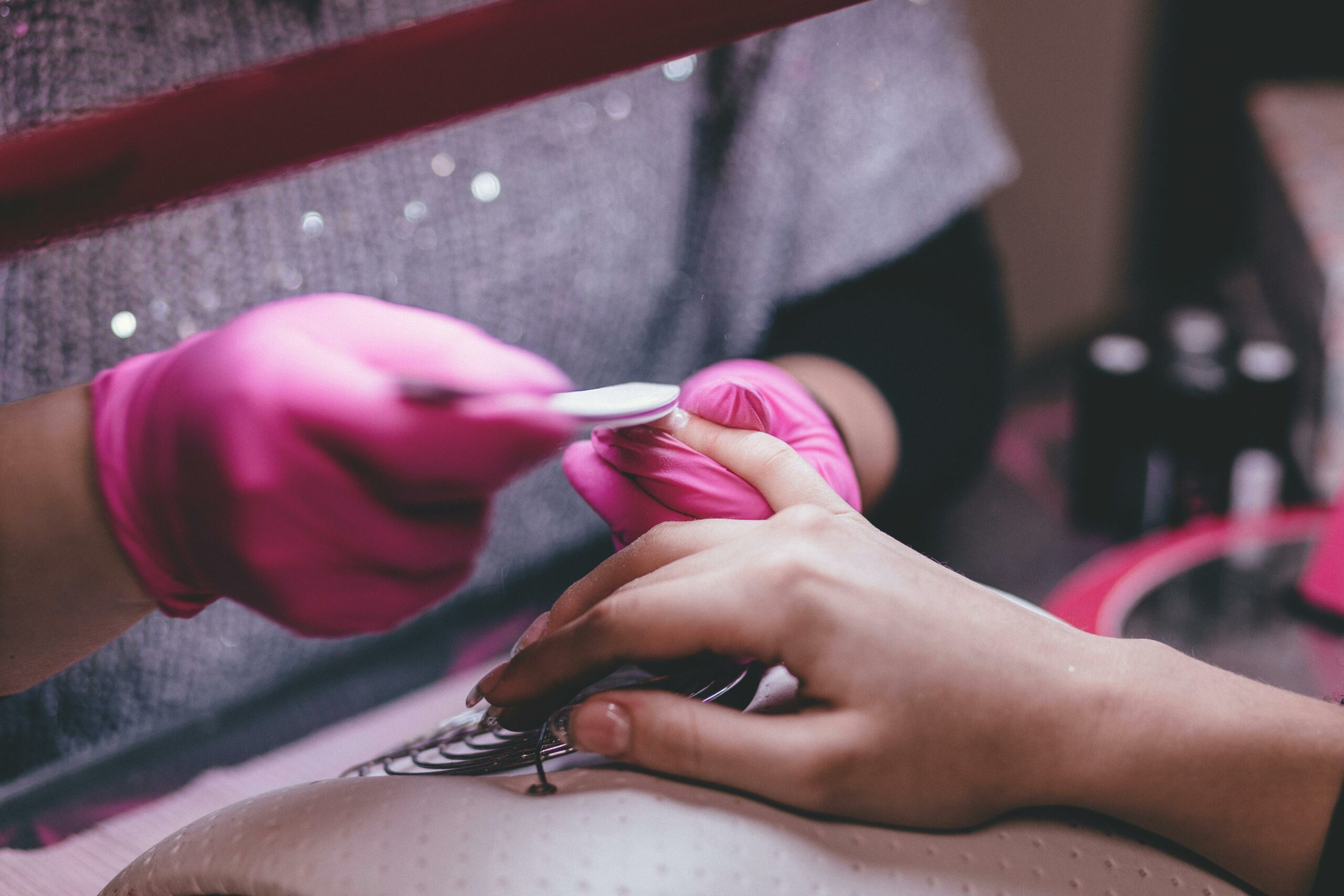 Manfaat Manicure dan Pedicure